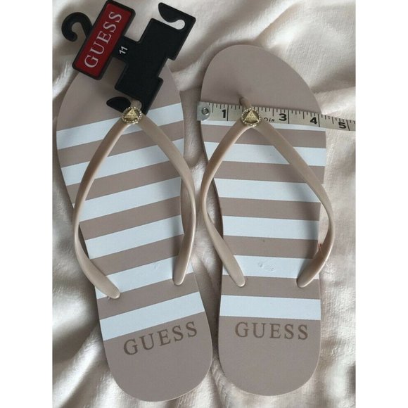 Women’s Sandals Size 11 Guess WG LENT13-C Light Pink strips Style Flip Flops - Picture 9 of 10